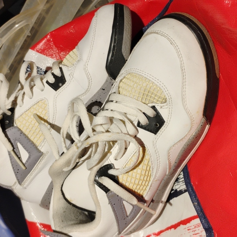 Air Jordan 4 Retro BP 'White Cement'